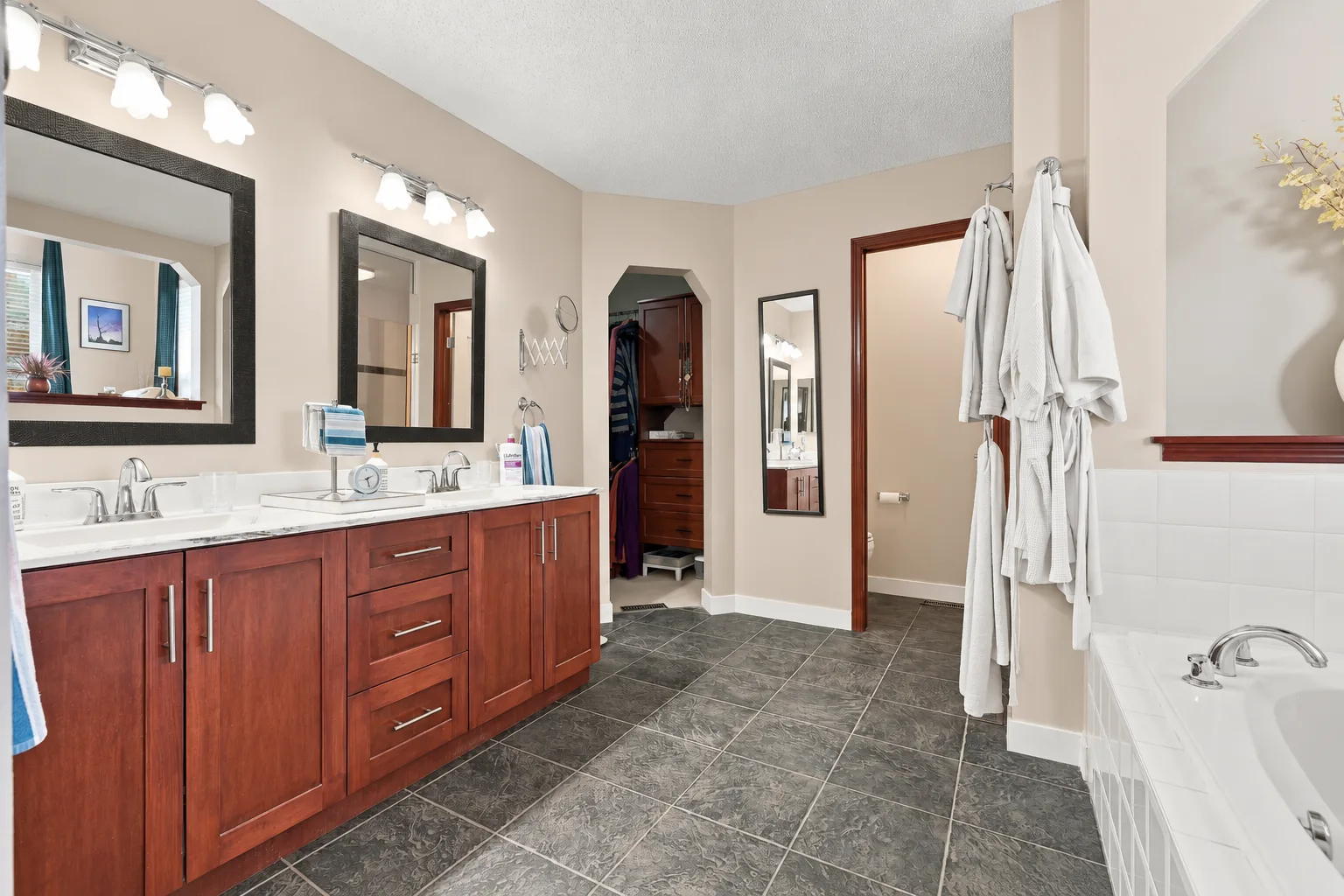Ensuite bathroom